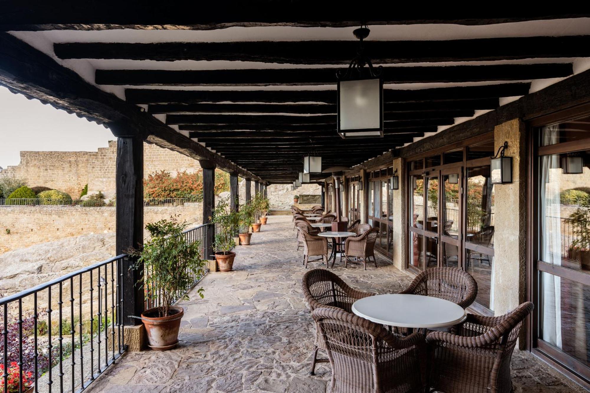 Parador De Sos del Rey Católico Eksteriør bilde
