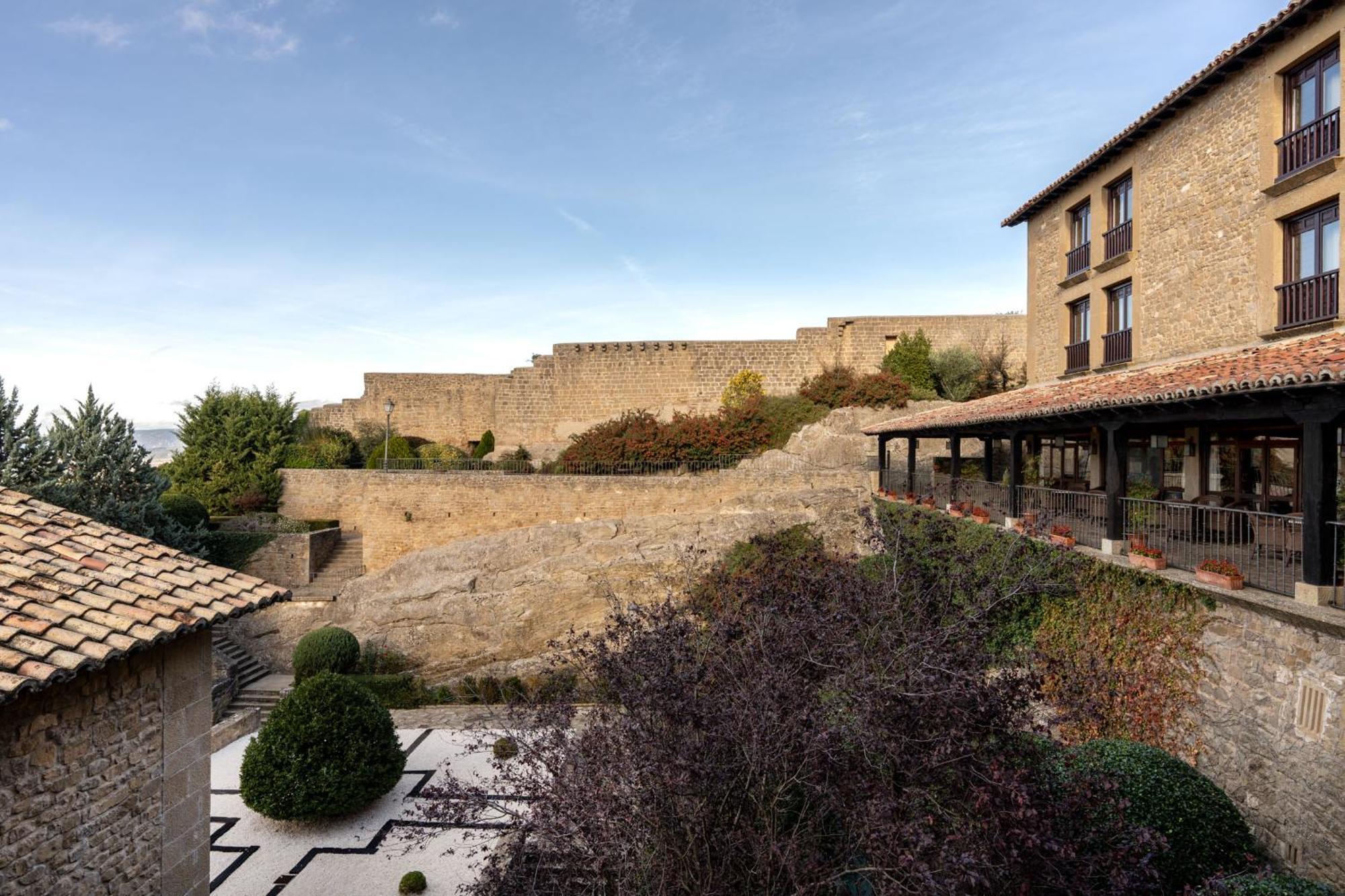 Parador De Sos del Rey Católico Eksteriør bilde