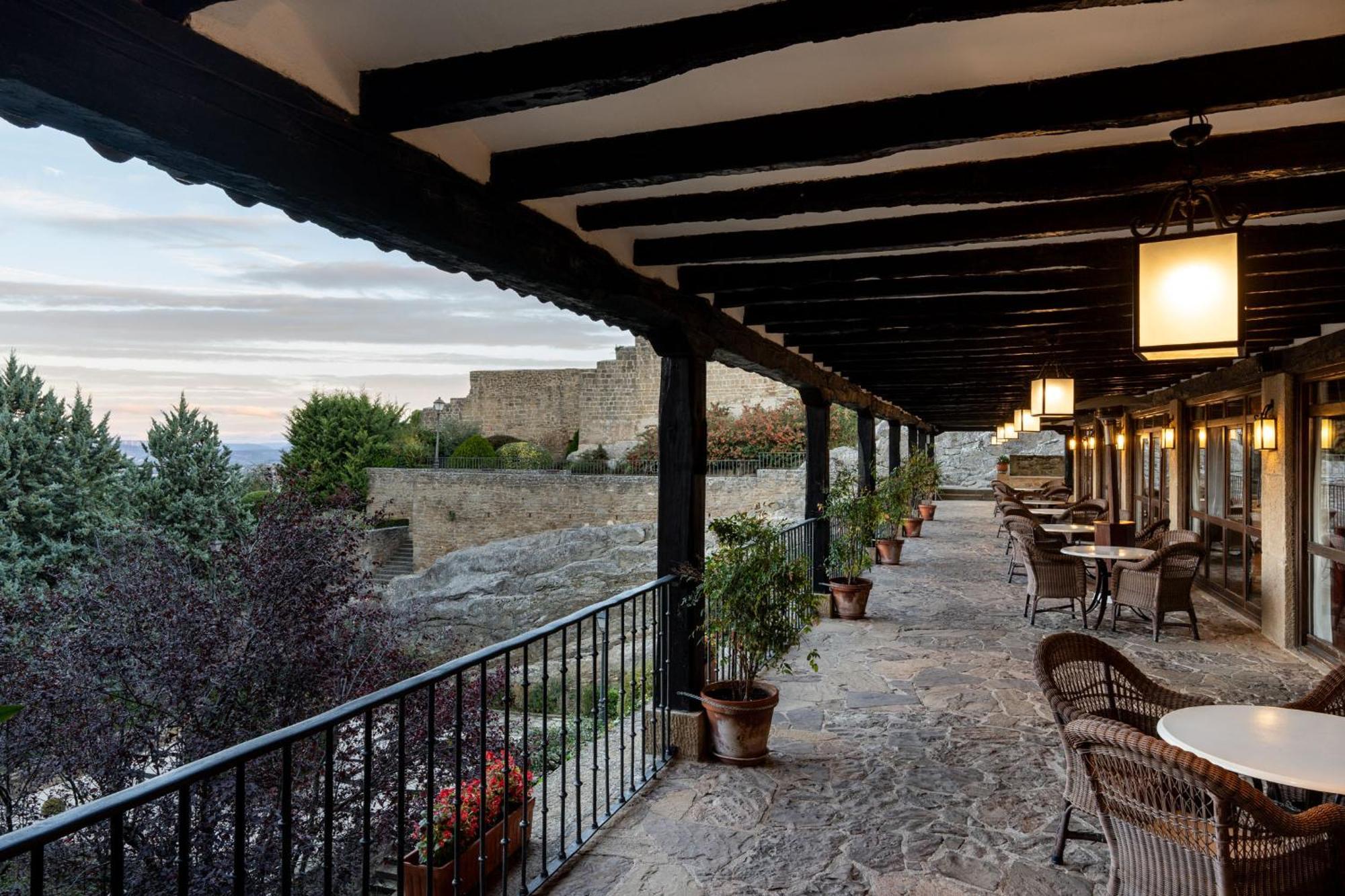 Parador De Sos del Rey Católico Eksteriør bilde