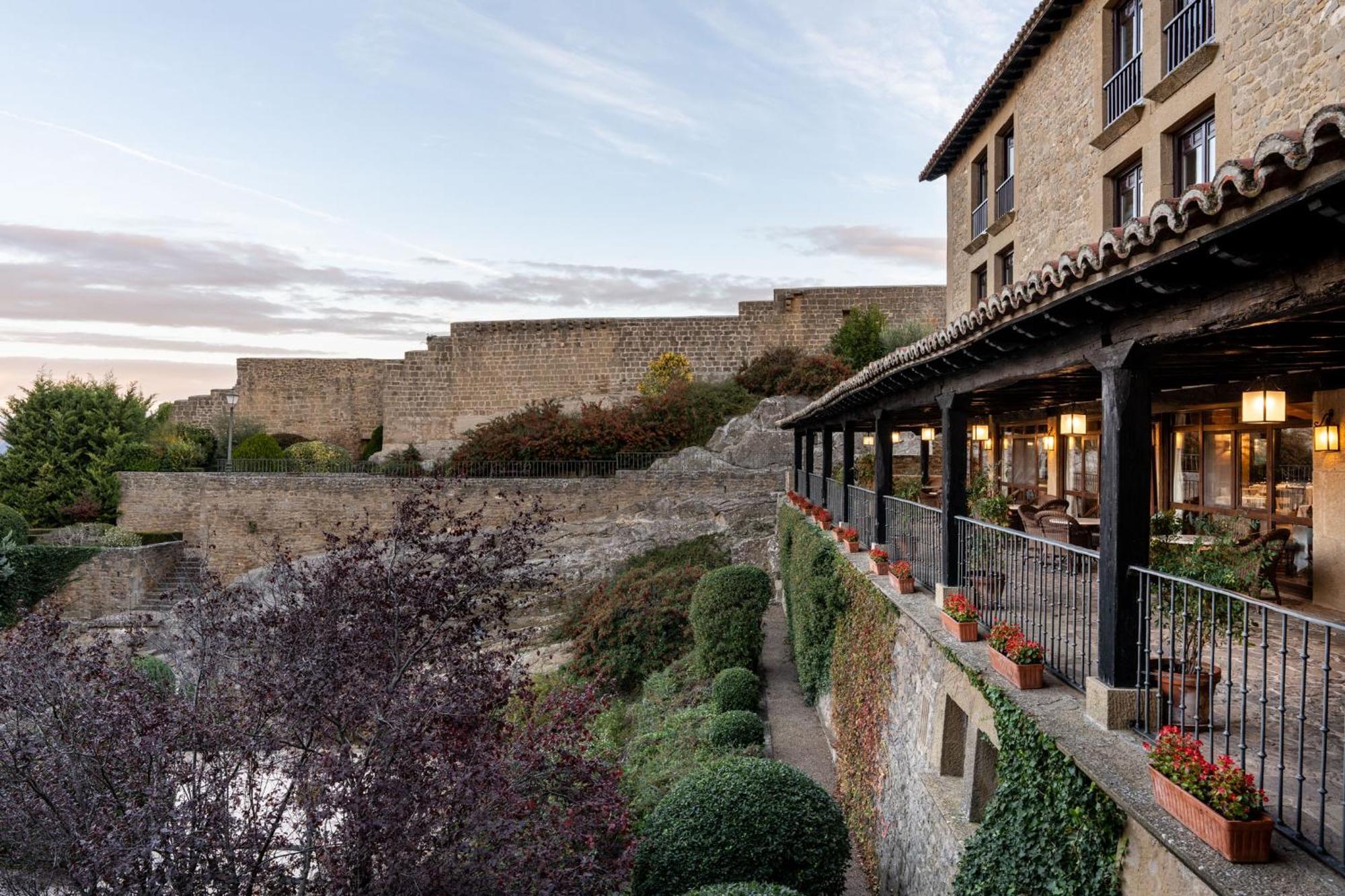 Parador De Sos del Rey Católico Eksteriør bilde