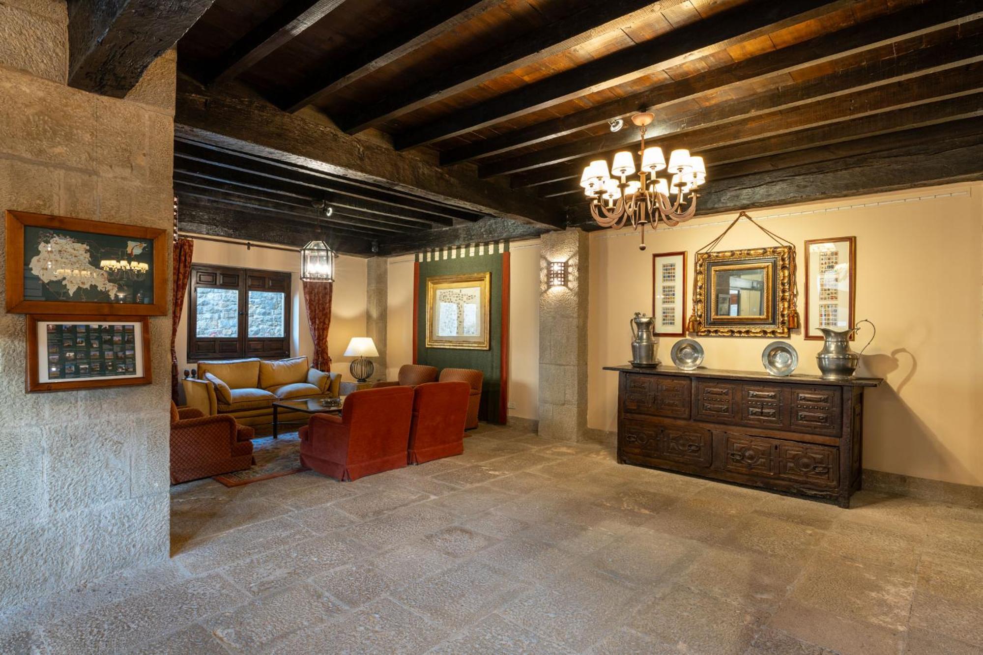 Parador De Sos del Rey Católico Eksteriør bilde