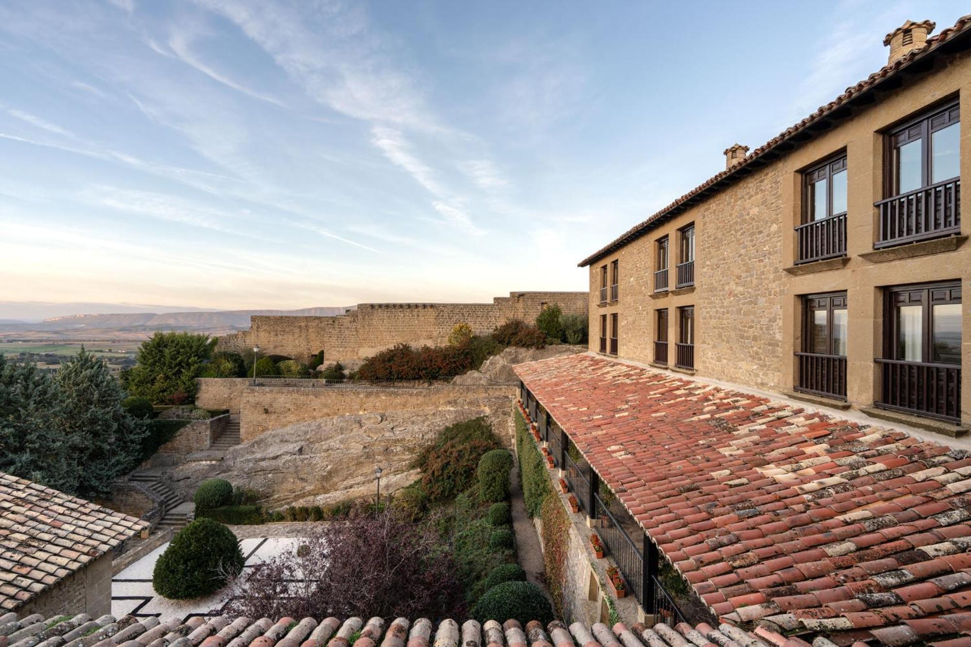 Parador De Sos del Rey Católico Eksteriør bilde