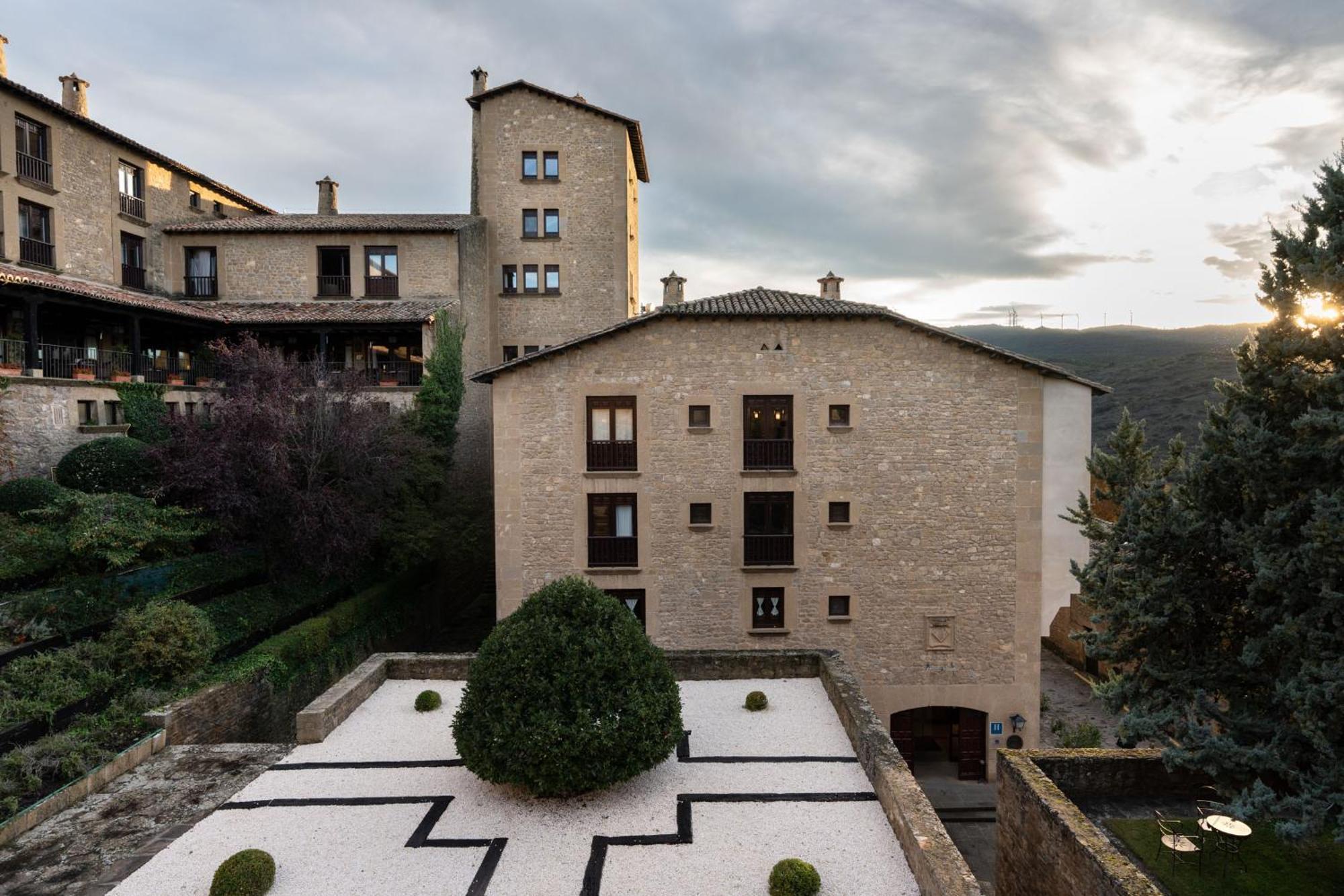 Parador De Sos del Rey Católico Eksteriør bilde