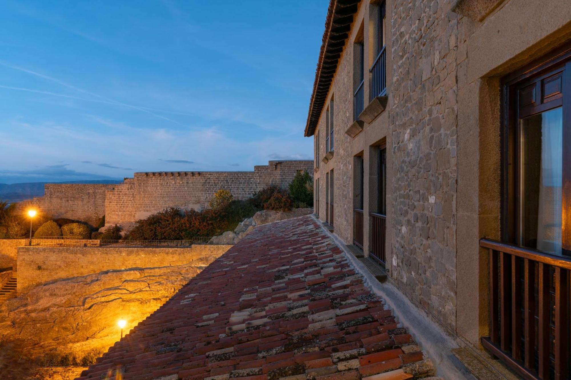 Parador De Sos del Rey Católico Eksteriør bilde